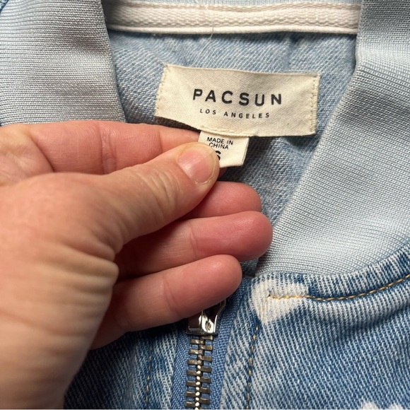 PacSun Vintage Heart Denim Bomber jacket (s) - Picture 4 of 7
